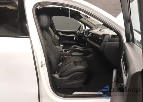 2024 Porsche Cayenne Coupe из США, поврежденный, VIN WP1BA2AY1RDA56488